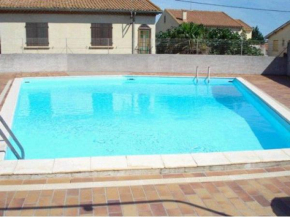Charmant T2 en Centre-ville avec Piscine, Terrasse et Parking, à 500m de la Plage ! - FR-1-701-29